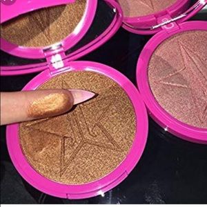 Jeffree Star ⭐️ Skin Frost in Dark Horse ⭐️